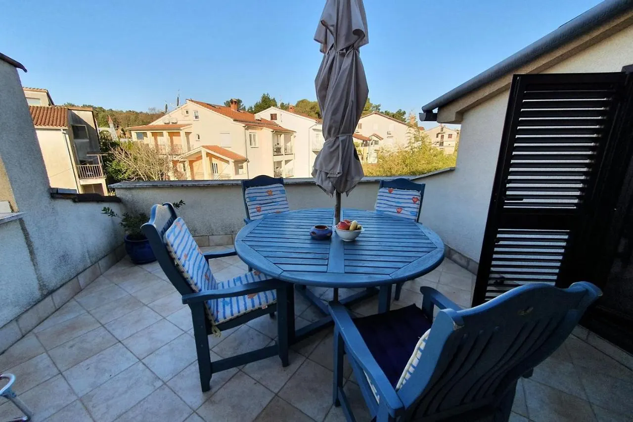 Apartment Relax For Max 5 Persons Funtana Close To The Beach