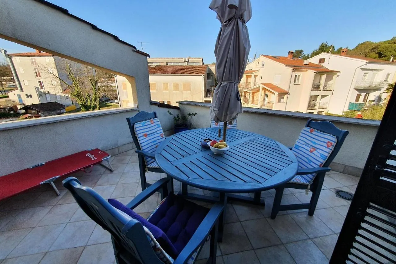 Apartment Relax For Max 5 Persons Funtana Close To The Beach