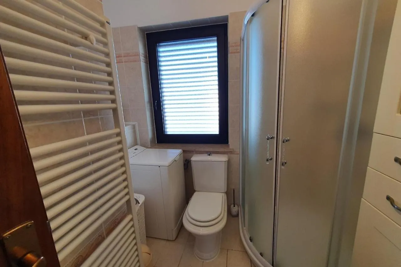 Apartment Relax For Max 5 Persons Funtana Close To The Beach